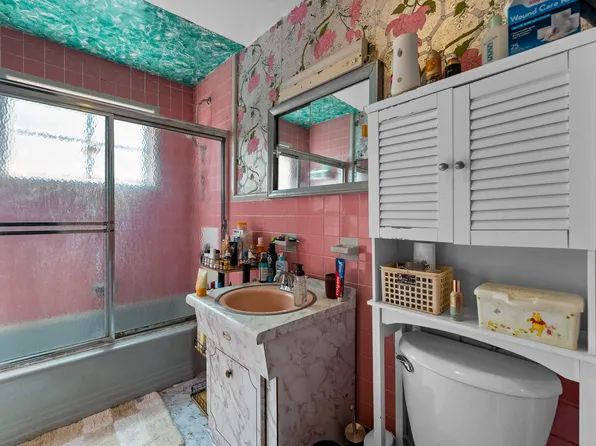 2026 Kennedy Boulevard image 11 of 13