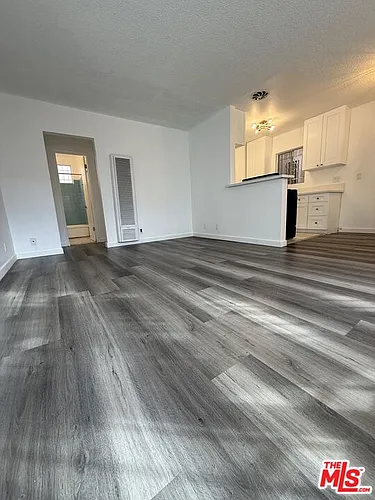 955 N Saint Andrews Pl #1 Photo 1