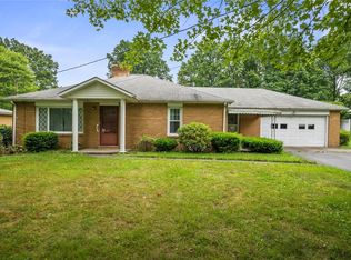 129 Sunset Blvd, Hermitage, PA
