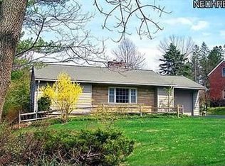 250 N Main St, Chagrin Falls, OH 44022