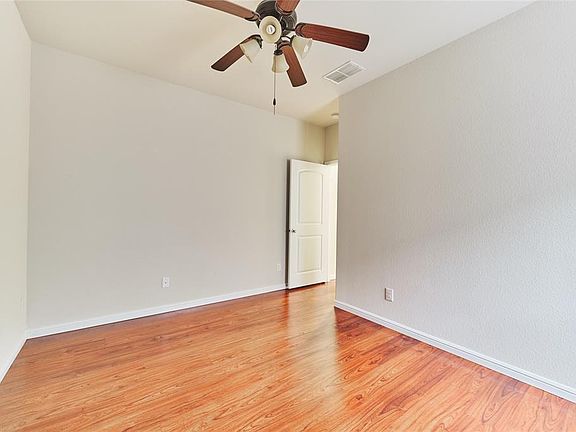 5th image of 728 Kelley Ct