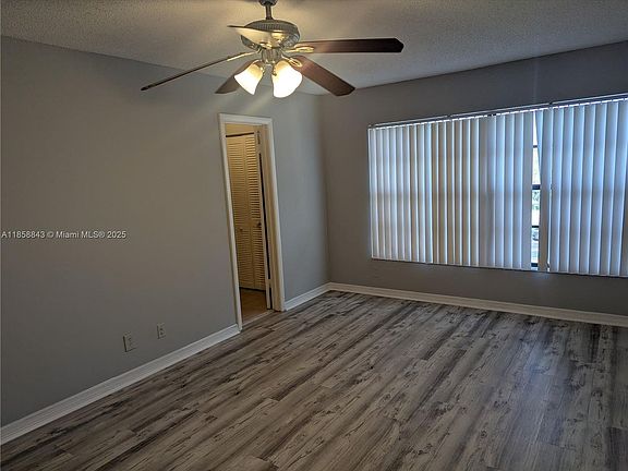 4th image of 2588 Coral Springs Dr