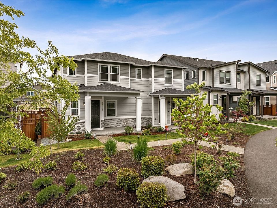 1st image of 13217 192nd Avenue E