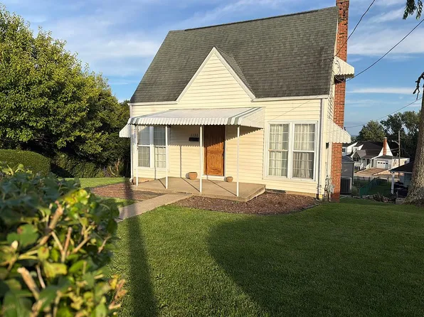 1130 Highview Dr, Dravosburg, PA 15034