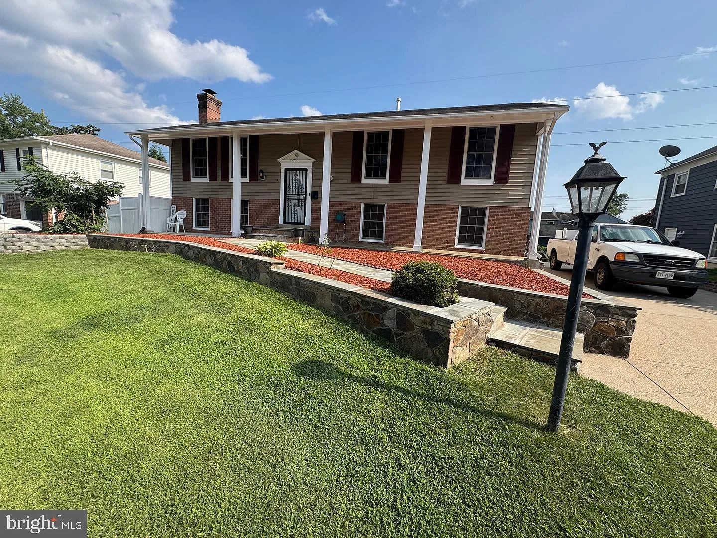 5 bed, 3.0 bath, 3150 sqft, $3,495 — Photo 1