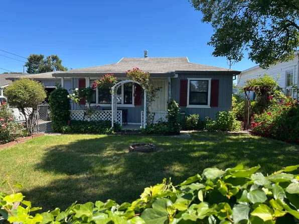 5454 E Marsh St, Stockton, CA 95215