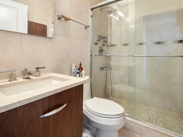 200 East 89th Street image 6 of 10