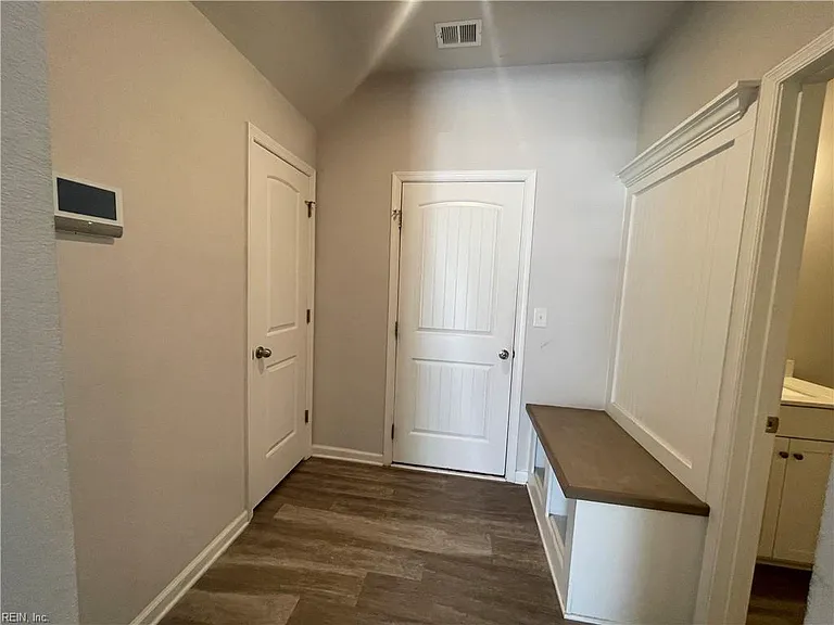1801 Moravian Walk — Photo 7