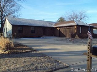 2532 Winfield Dr, Springfield, IL 62704