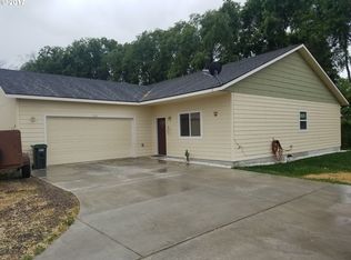 924 SW 14th Pl, Hermiston, OR 97838