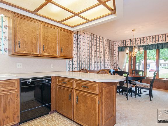 5th image of 7331 Pinegrove Dr #42