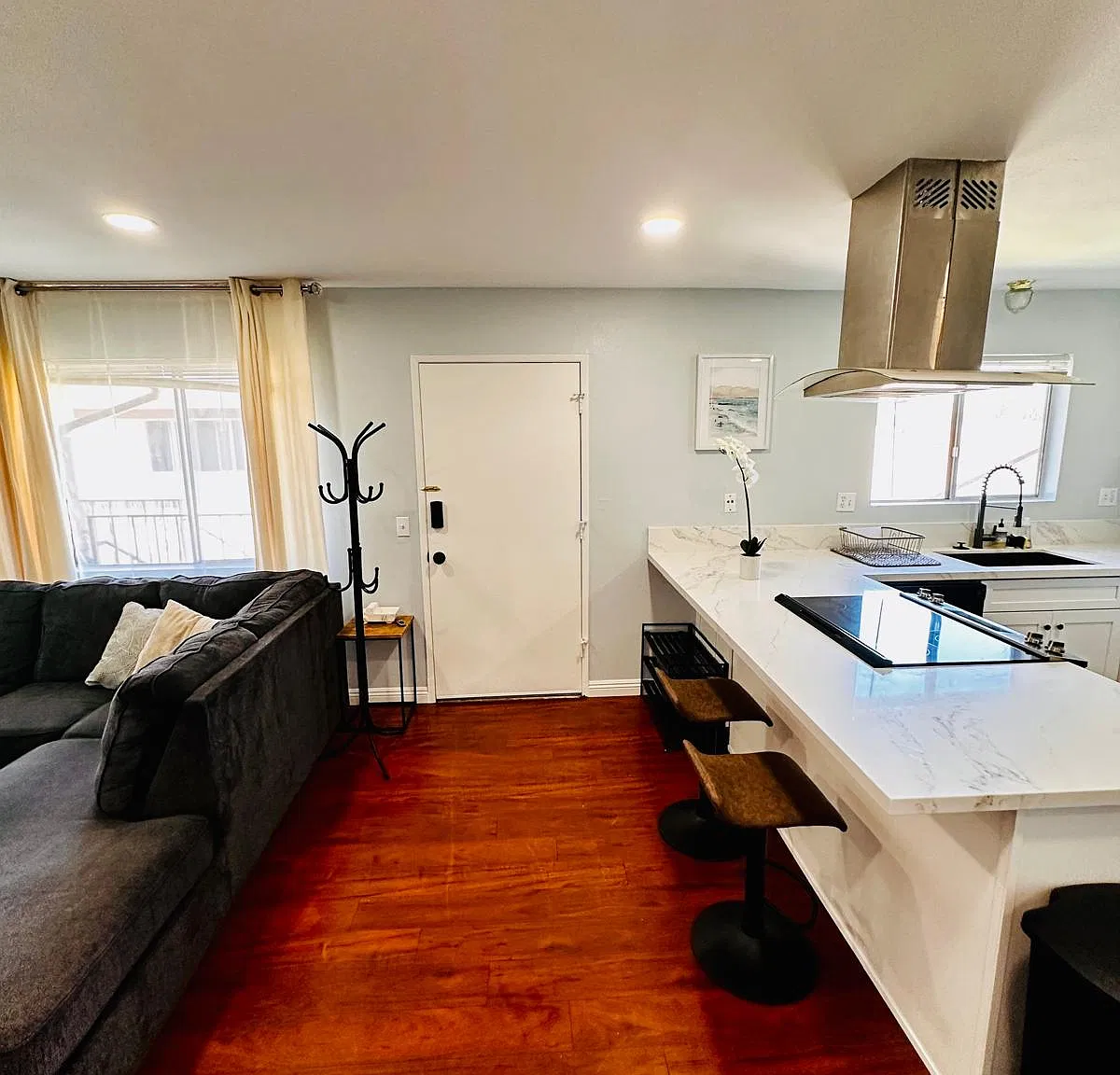 6032 Lime Ave — Photo 3
