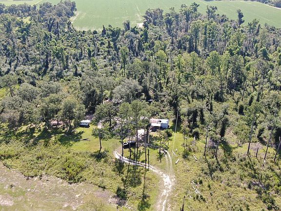 3rd image of 254 Pebble Ln