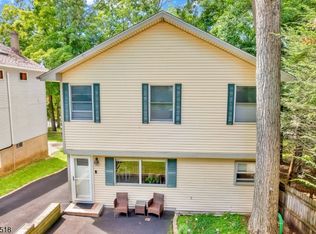 92 New York Ave, Jefferson Twp., NJ 07849