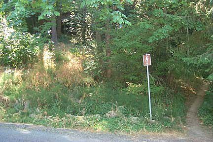 Back of lot to walking trial