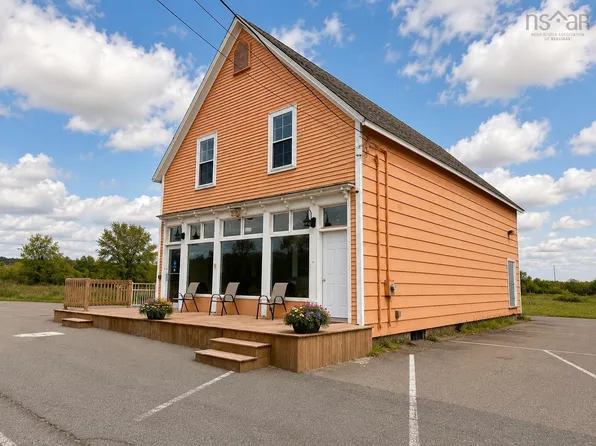 152 Main St, Cumberland, NS B0L 1A0