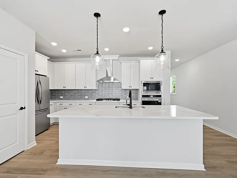 10134 Mamillion Dr — Photo 9