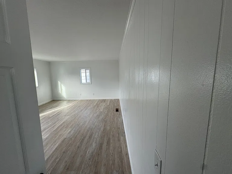 127 NE Benton St — Photo 28