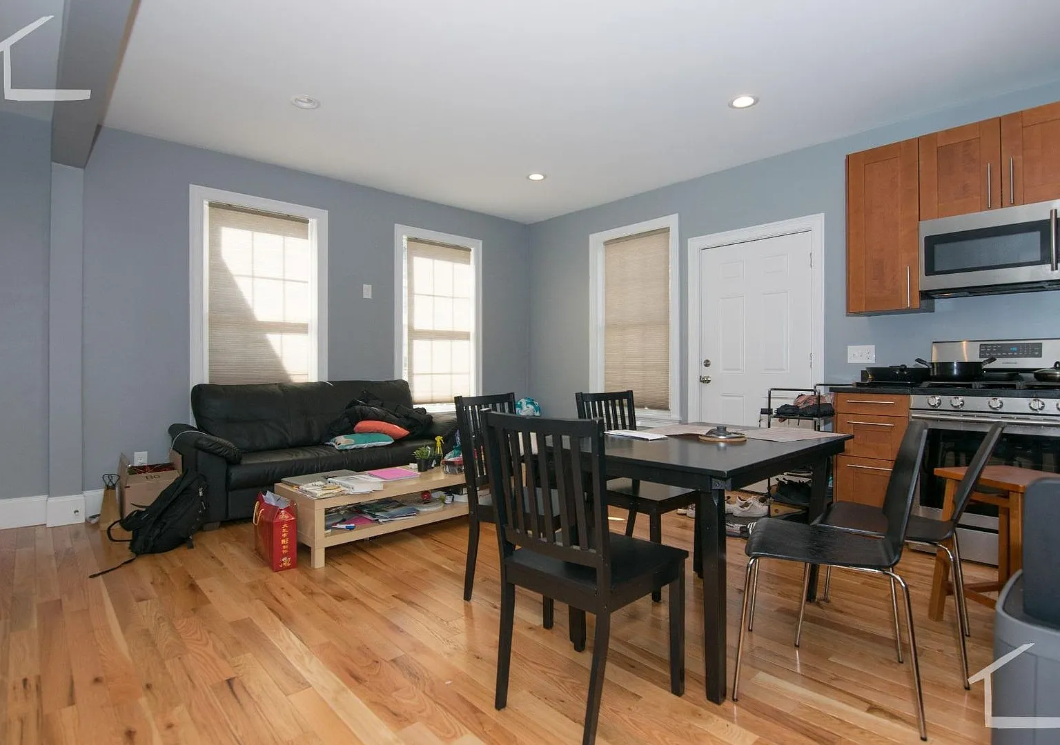 Huge 4 bed duplex next to BU for the upcoming school year! — Photo 1