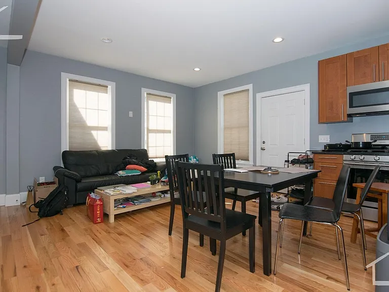 10 Wadsworth St #1 — Photo 1