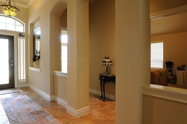 Main hall to bedrooms 2,3,4