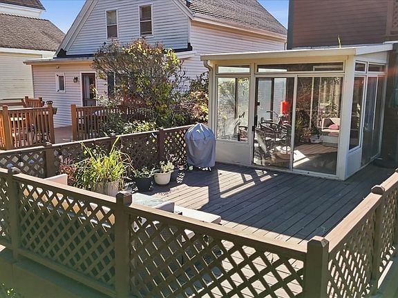 5th image of 44 Balcomb St