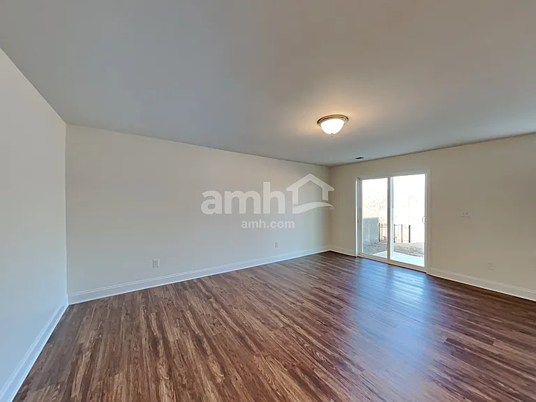 158 Larragan Dr — Photo 32