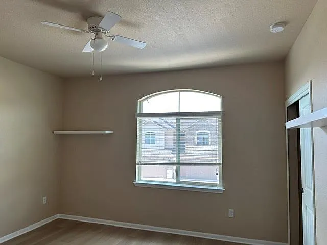 2880 Donnell Dr #3701 — Photo 13