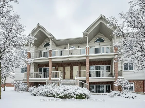 1119 Stittsville Main St #D, Ottawa, ON K2S 0C9