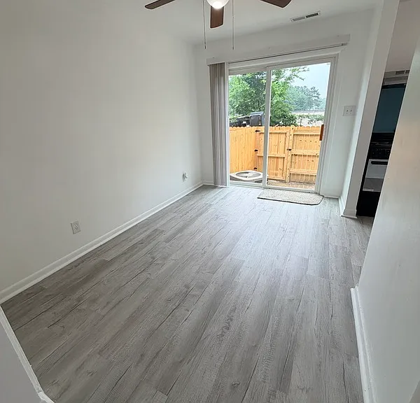 2669 Wayside Dr — Photo 2
