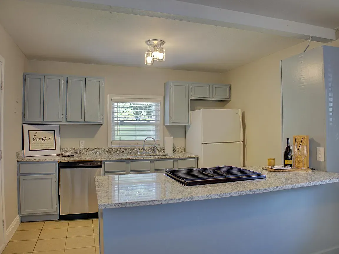2 bed, 792 sqft, $1,250 — Photo 3