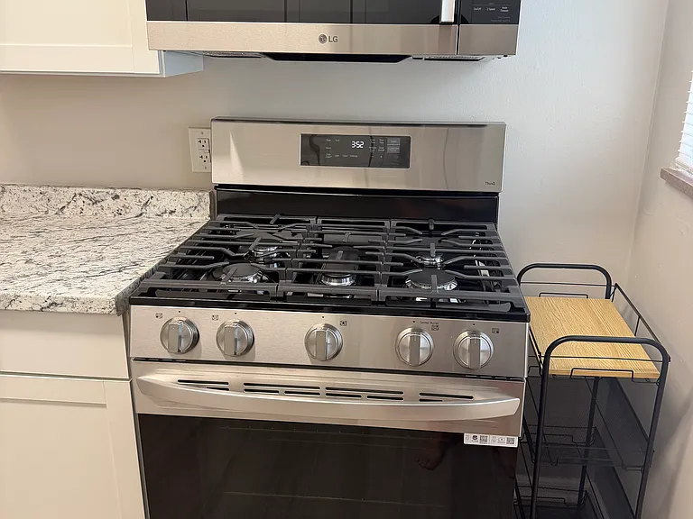 New Gas Range/Oven & Built-In Microwave