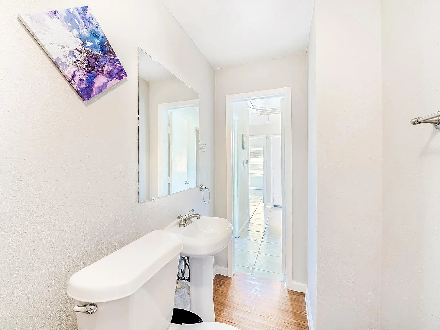 4 bed, 2.0 bath, 1166 sqft, $728 — Photo 3