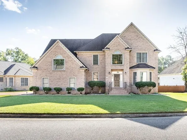 107 Sheldon Ct, Yorktown, VA 23693