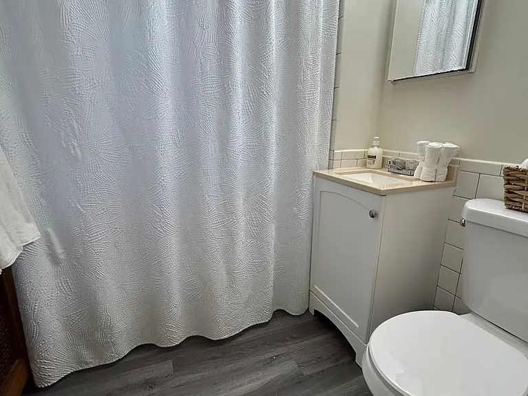 12 Grandview St #3 — Photo 14