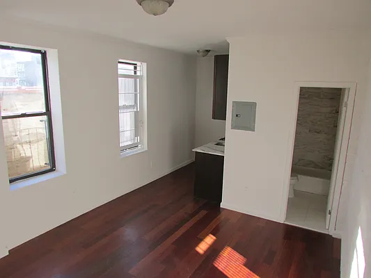 Rented by Westminster Management | media 22