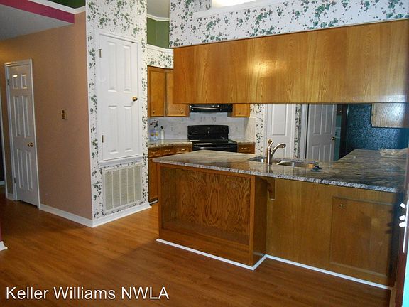 4th image of 3331 Danbury Ct