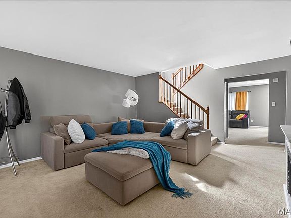 4th image of 4541 Robbins Grove Dr
