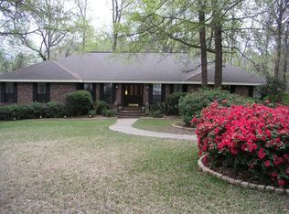108 Shadowood Dr, Warner Robins, GA 31088