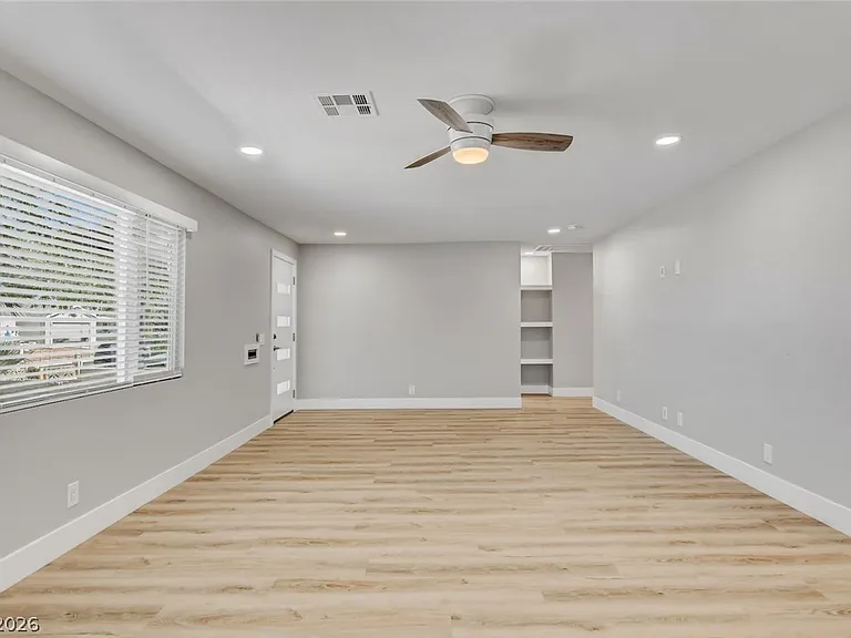 1800 8th Pl — Photo 27