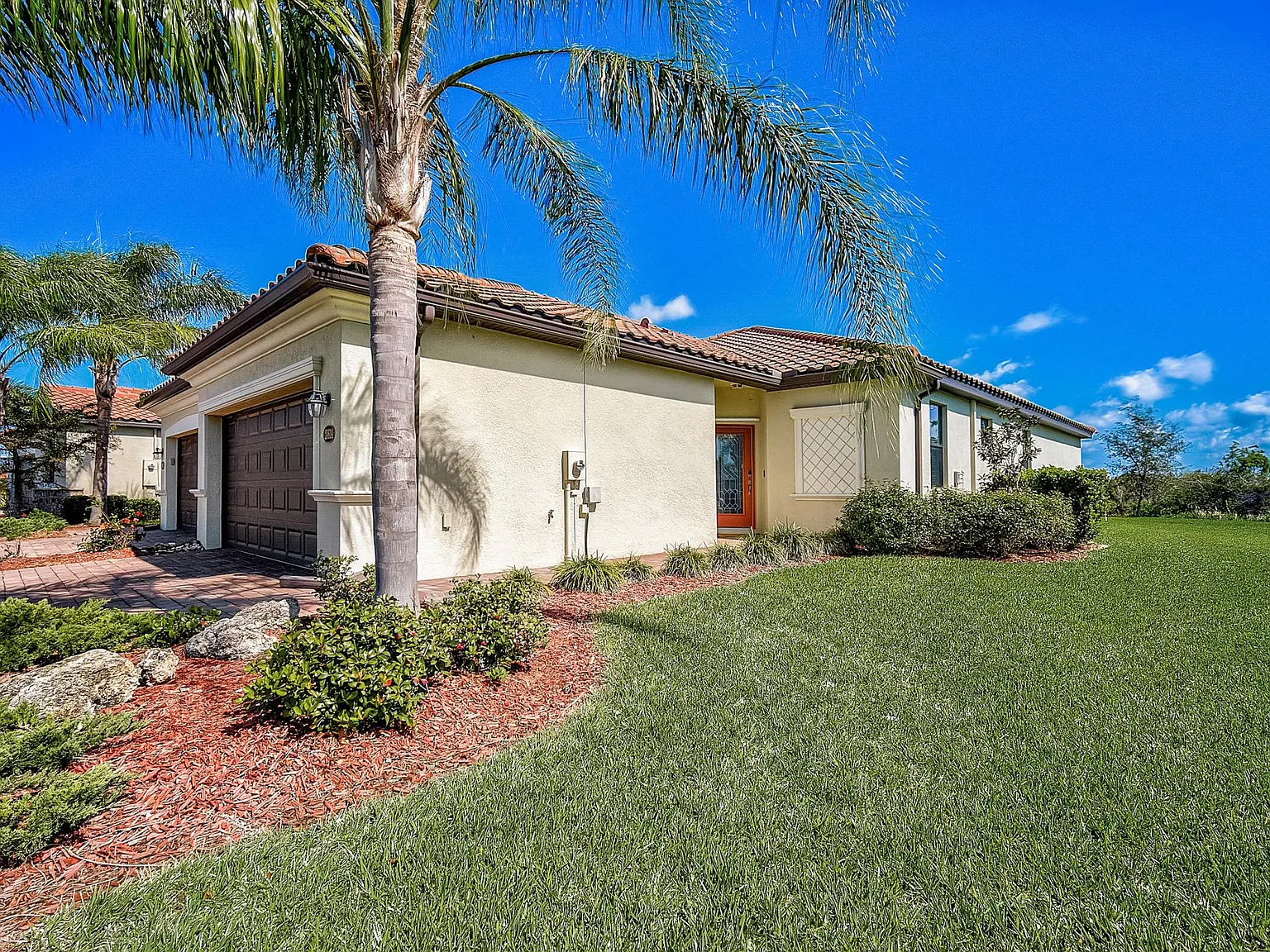 3 bed, 1417 sqft, $2,500 — Photo 3