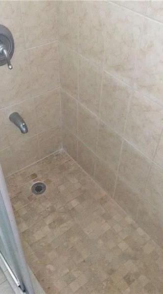 2nd image of 734 Meridian Ave APT 6R