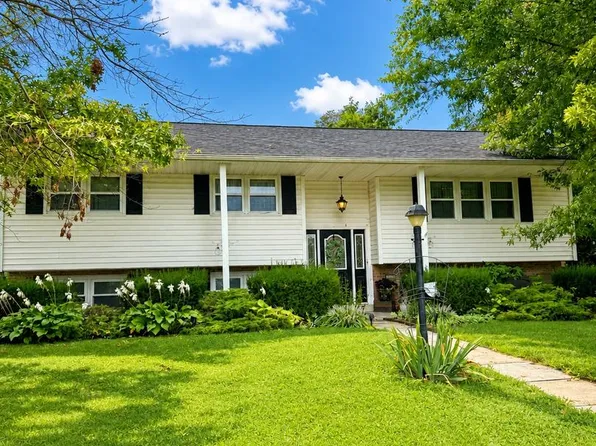100 N Fairville Ave, Harrisburg, PA 17112