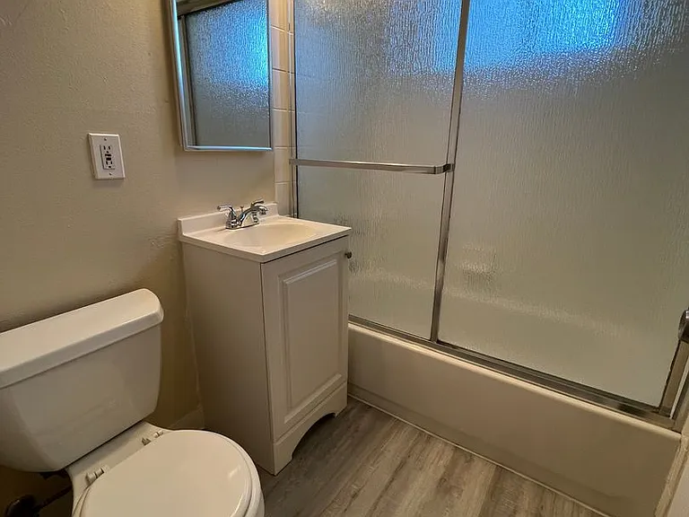 3747 Underwood Dr — Photo 11