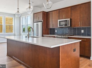 5917 Stonehenge Pl, North Bethesda, MD 20852