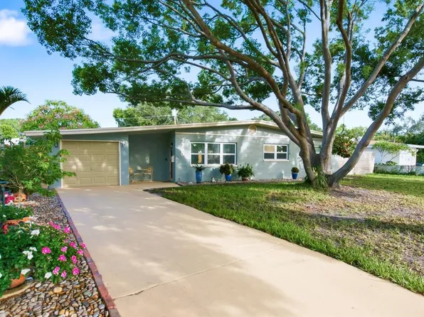 3280 56th Way N, Saint Petersburg, FL 33710