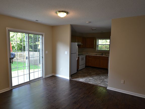 4th image of 3808 Northlake Dr