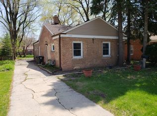 8309 Mango Ave, Morton Grove, IL 60053