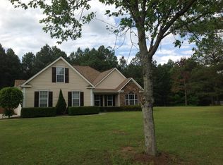 135 Candlewood Dr, Newnan, GA
