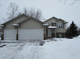 11949 309th Ave, Lindstrom, MN 55045